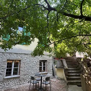 Hostel Arka, Szkodra